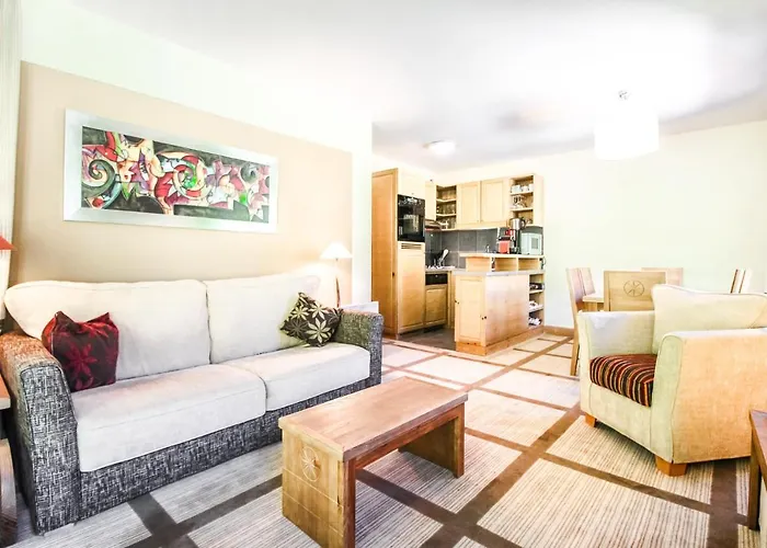 Spacious Family 2-Bed, 2-Bath With Parking, Private Piste