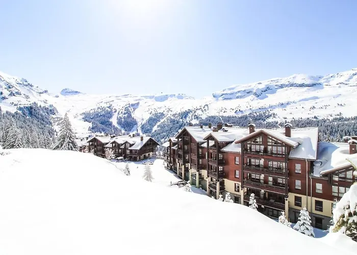 Newly Redecorated 2-Bed Ski-In Ski-Out Family Apartment