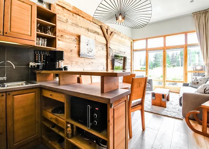 1-Bed Apartment In 5* Residence With Mountain Views, Ski In, Ski Out